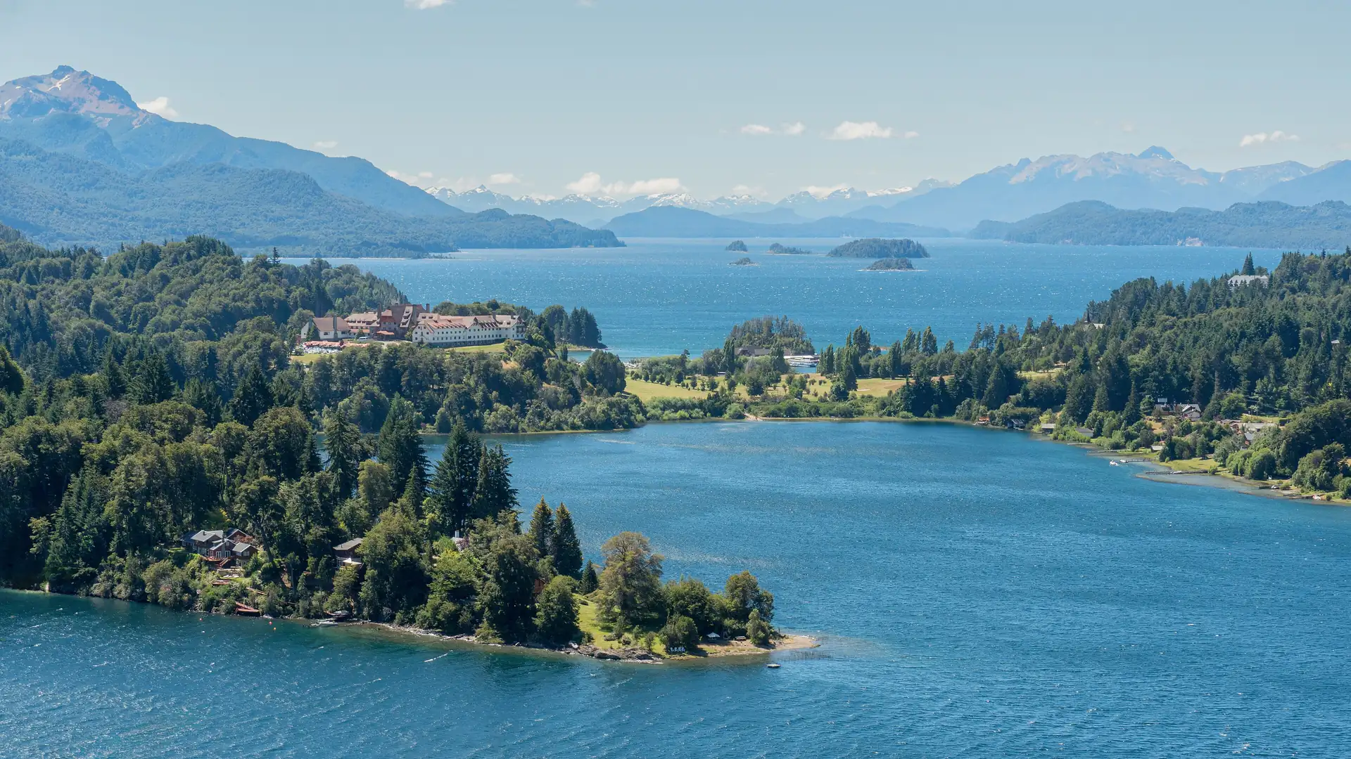 Península Llao Llao y el lago Nahuel Huapi, en San Carlos de Bariloche